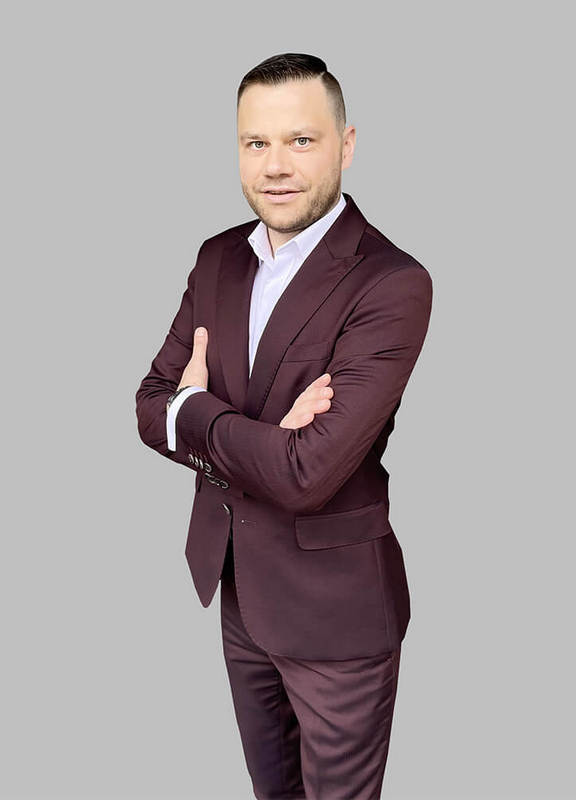 Tobiasz Kocot pośrednik nieruchomości Olkusz